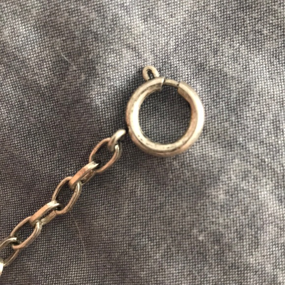 Simple statement necklace - Picture 3 of 3